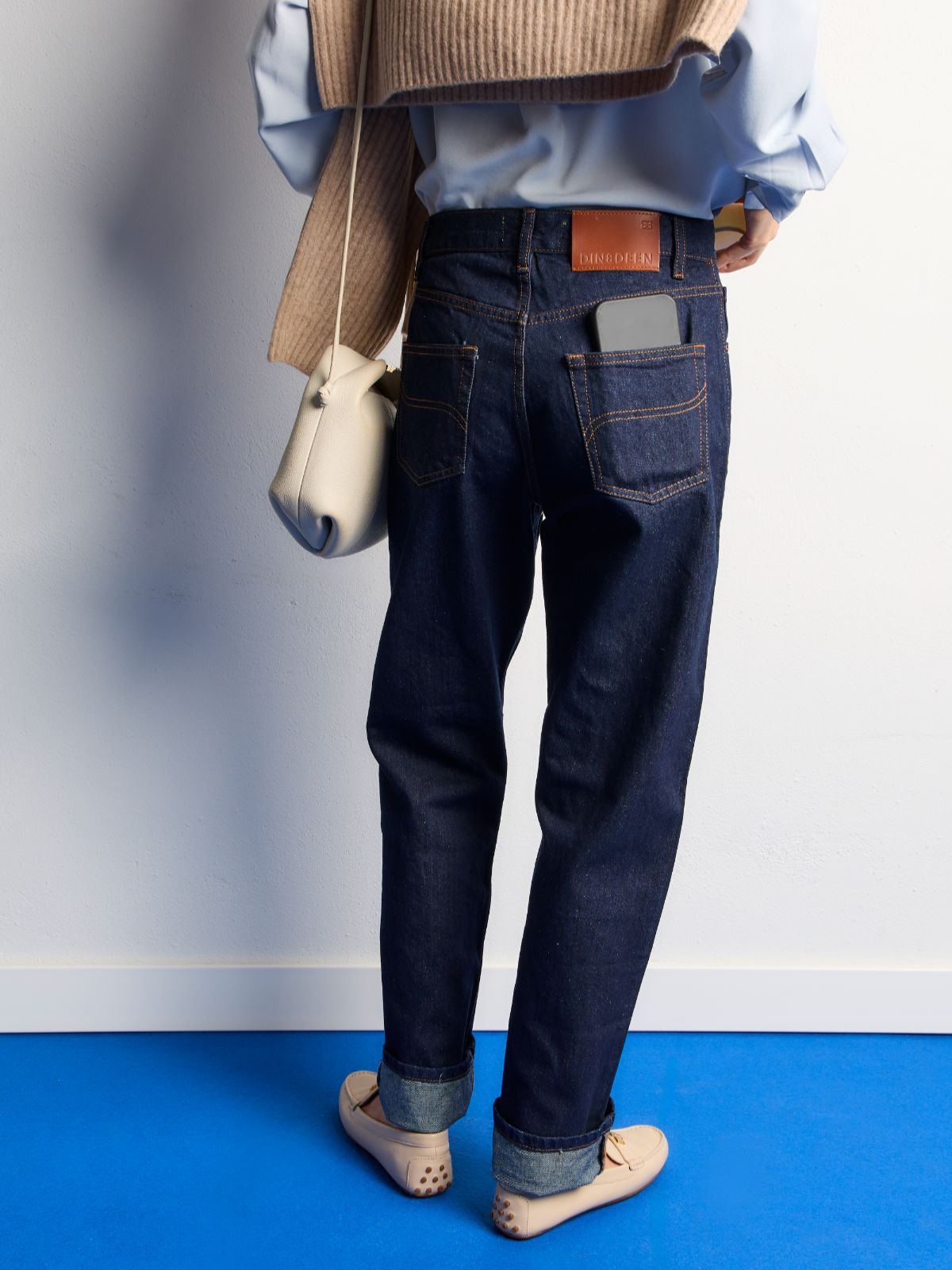 Jeans Corte Relax Azul Oscuro