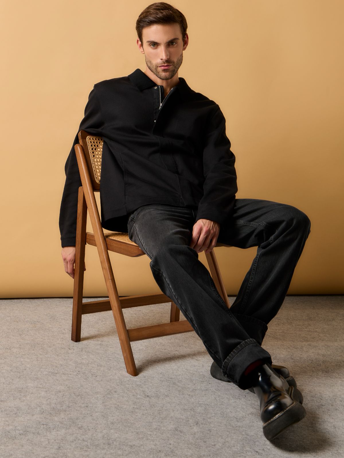 Jeans Corte Loose Negro