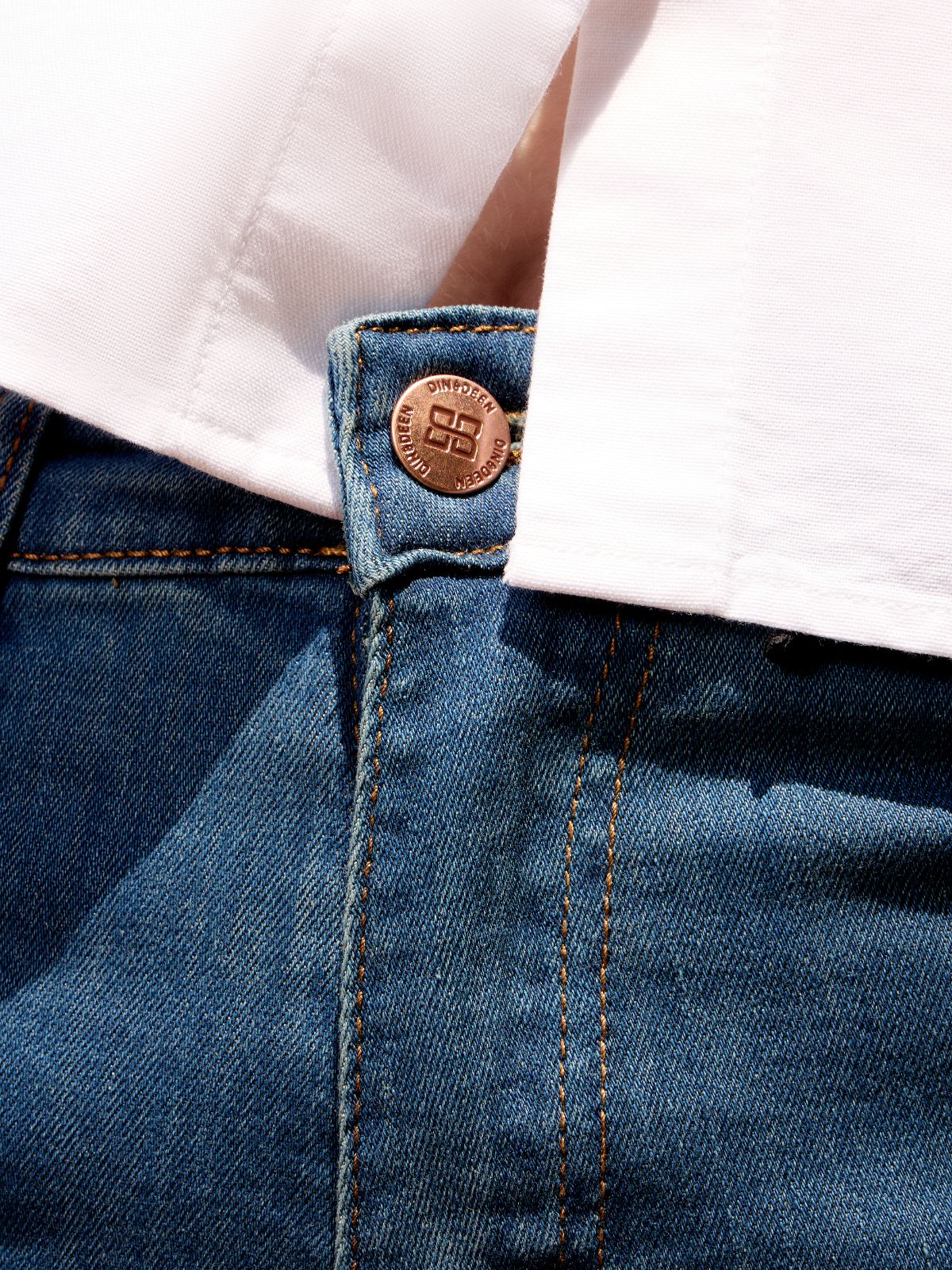 Jeans Corte Flare Trumpet Azul Oscuro