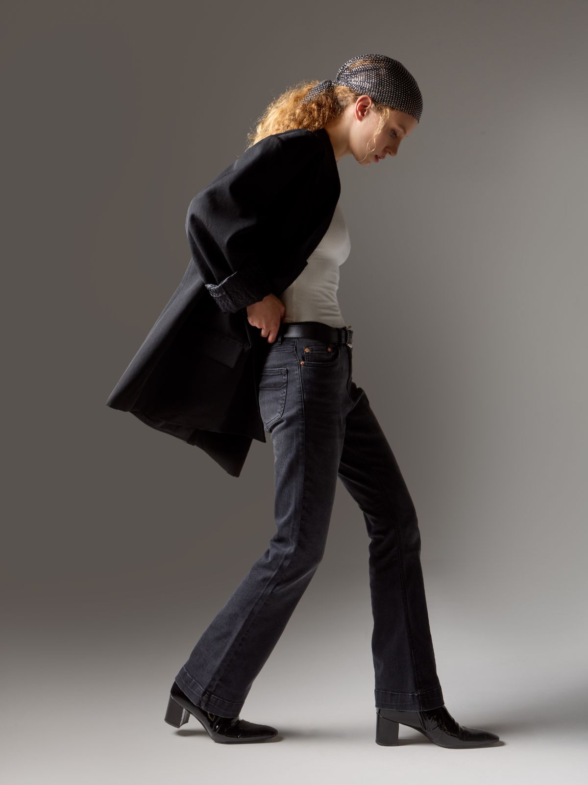 Jeans Corte Flare Trumpet Negro