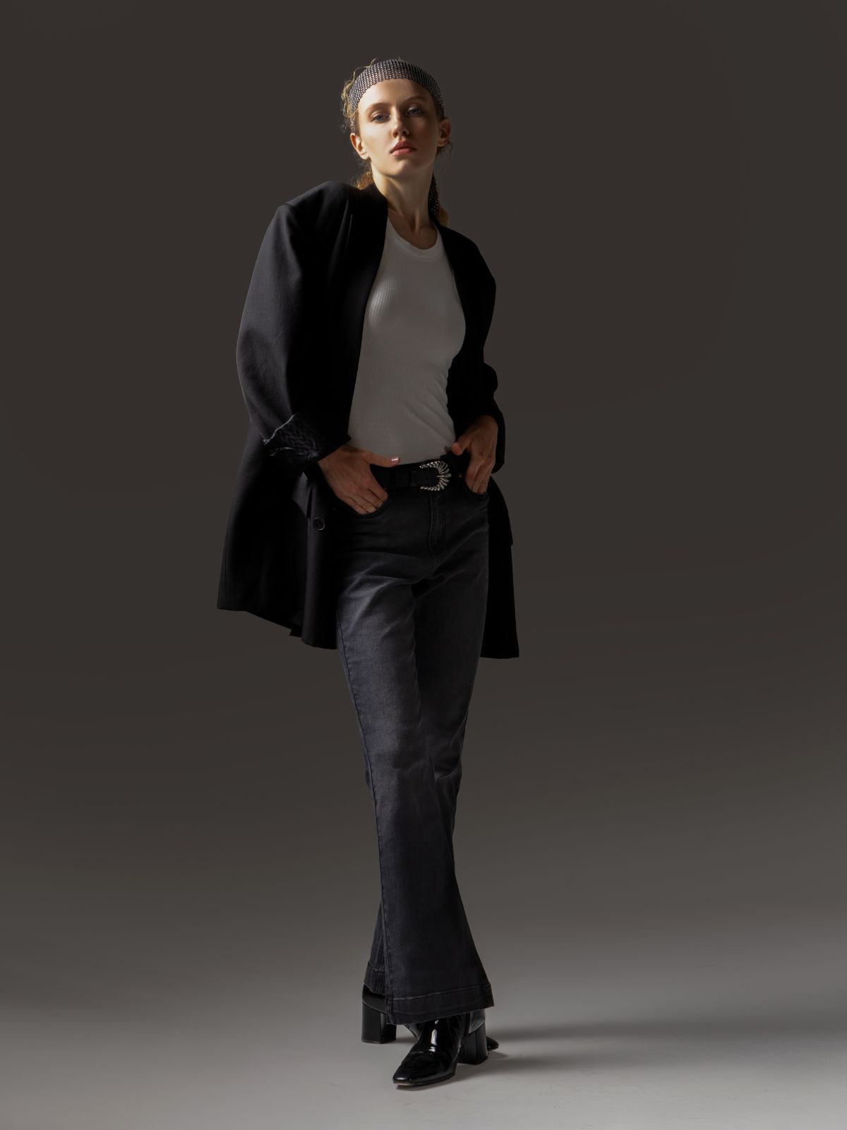 Jeans Corte Flare Trumpet Negro