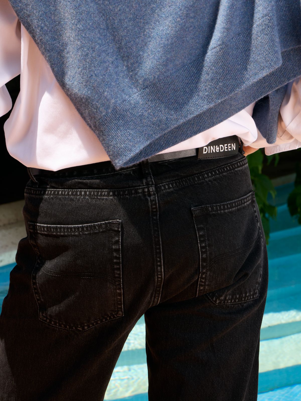 Jeans Corte Loose Negro